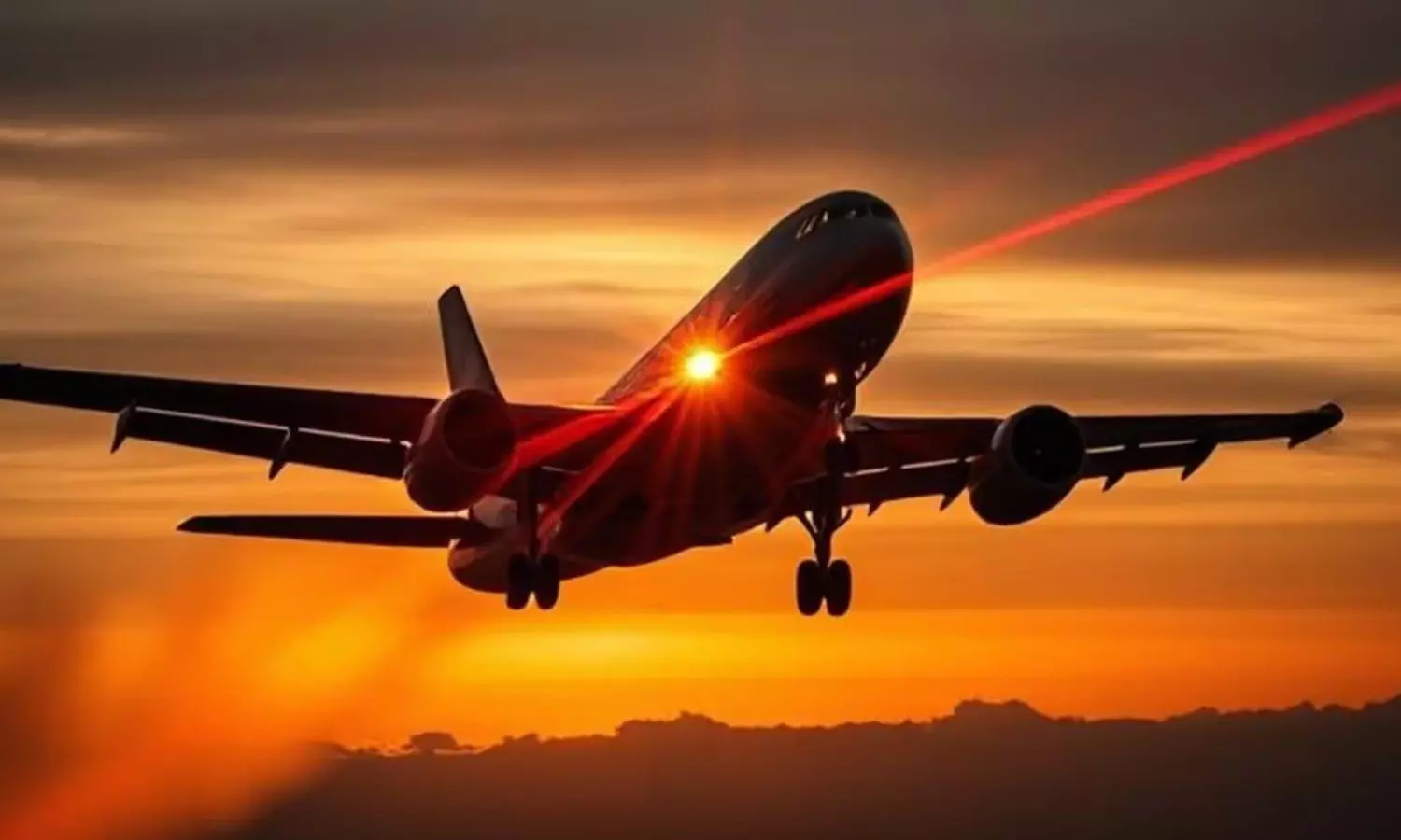 விமானம் தரையிறங்கும்போது அடிக்கப்பட்ட லேசர் ஒளி.. சென்னை விமான நிலையத்தில் தொடரும் சம்பவங்கள்