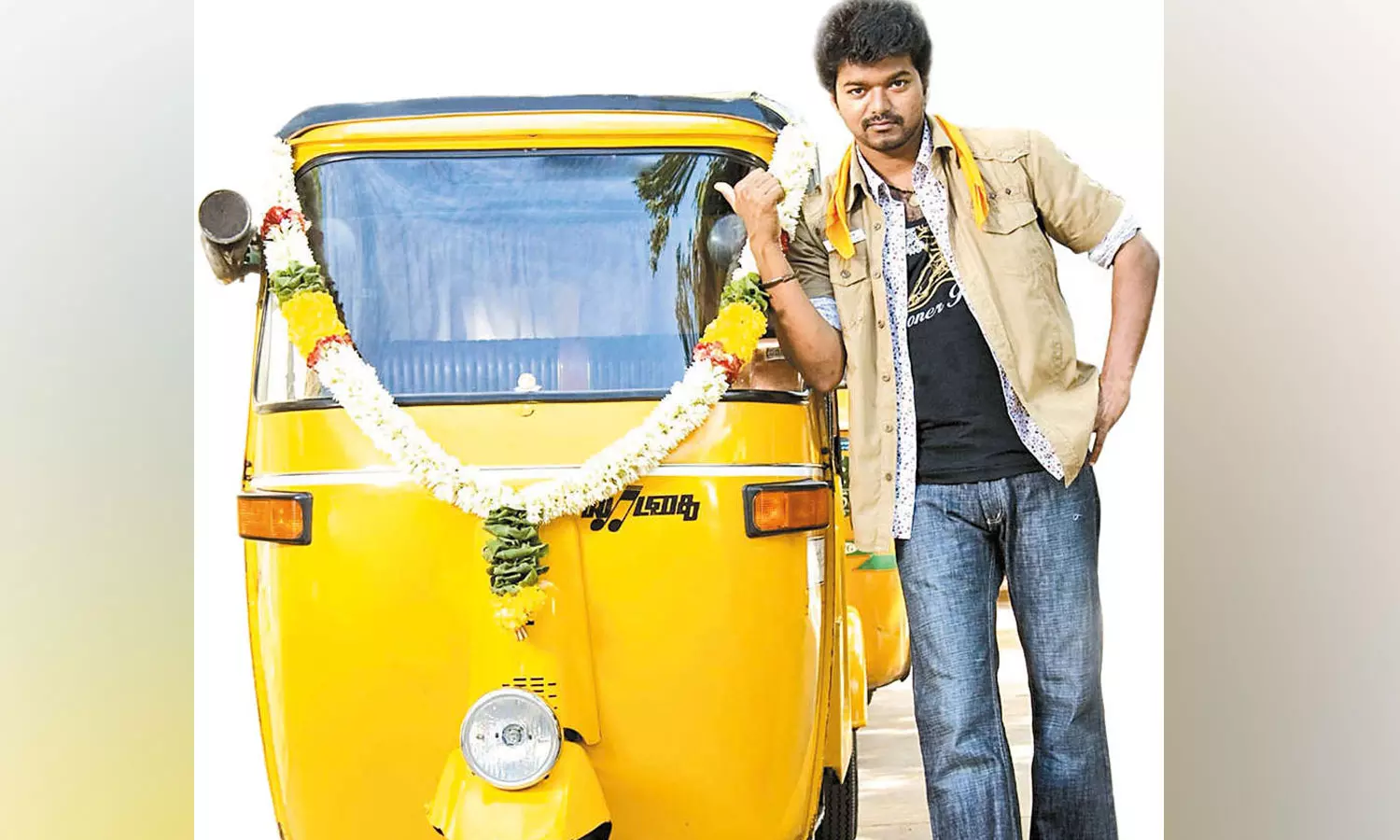 ஆட்டோ சின்னத்தை குறி வைக்கும் விஜய் ஆட்டோ சின்னத்தை குறி வைக்கும் விஜய்