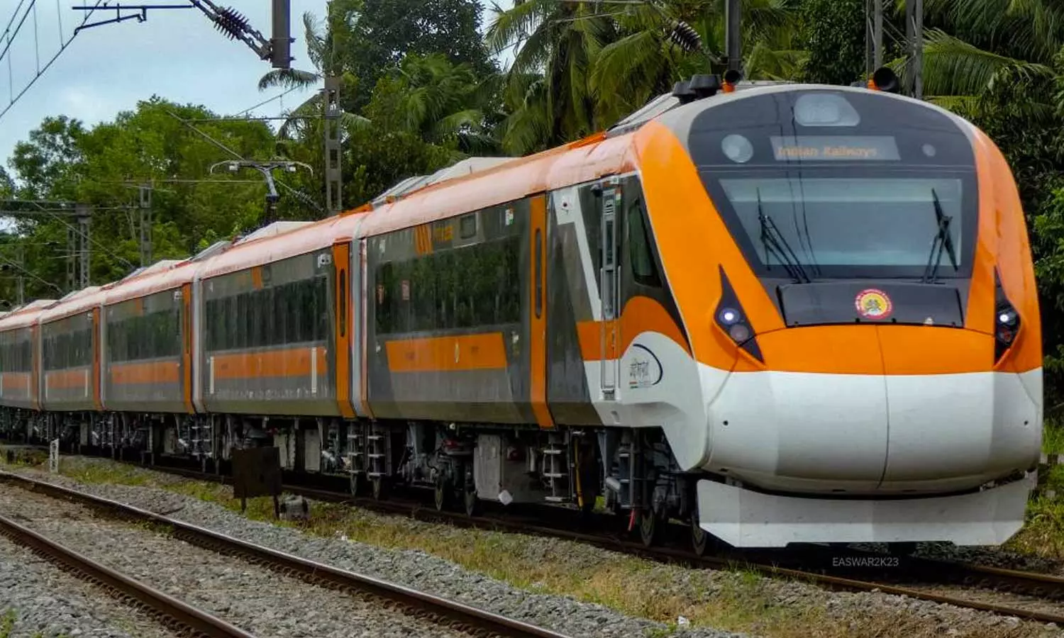 கேரளாவில் இயக்கப்படும் வந்தே பாரத் ரெயில்களில் மோசமான உணவு வழங்கப்பட்டதாக 319 புகார்கள்