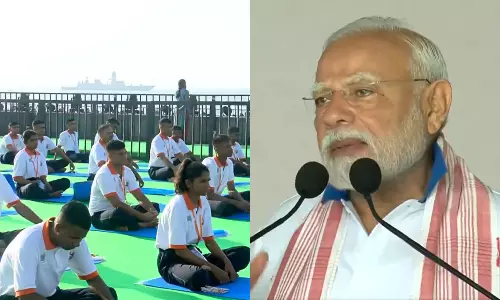 யோகா இன்று முழு உலகத்தையும் இணைத்துள்ளது பெருமைக்குரியது - பிரதமர் மோடி