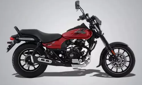 ரீ-எண்ட்ரிக்கு ரெடியாகும் பஜாஜ் குரூஸர் பைக் - லீக் ஆன முக்கிய தகவல்