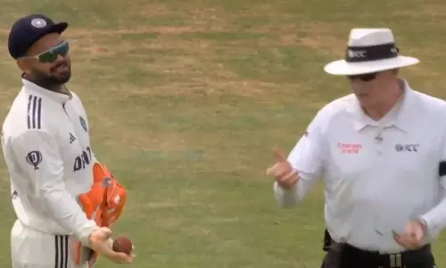 வீடியோ: பந்தை மாற்ற கோரிக்கை வைத்த இந்திய வீரர்கள்.. நிராகரித்த நடுவர்.. பண்ட் செய்த செயல் வைரல்