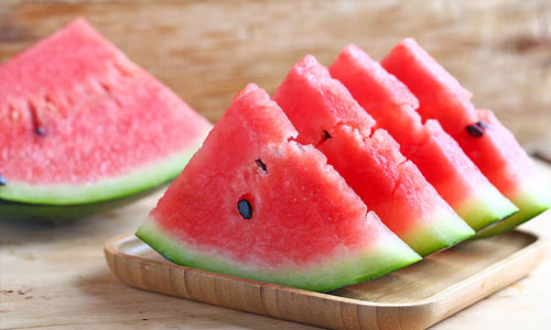 உடலுக்கும், பார்வைக்கும் குளிர்ச்சி தரும் தர்பூசணி