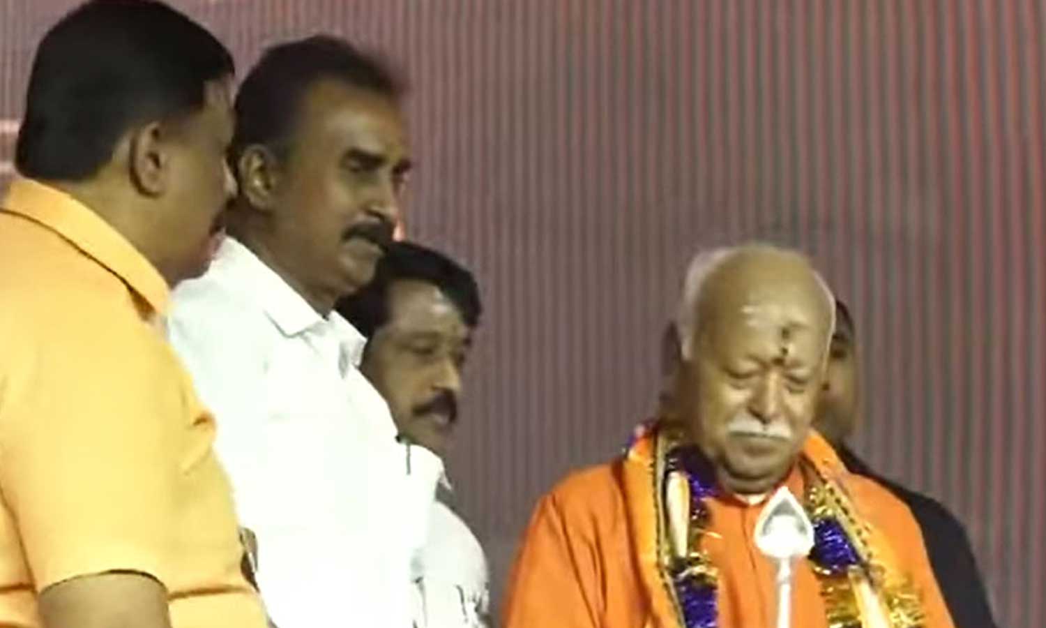 ஆர்.எஸ்.எஸ். நூற்றாண்டு விழாவில் அதிமுக முன்னாள் அமைச்சர் எஸ்.பி.வேலுமணி பங்கேற்பு