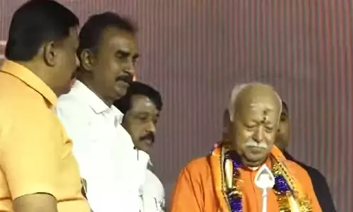 ஆர்.எஸ்.எஸ். நூற்றாண்டு விழாவில் அதிமுக முன்னாள் அமைச்சர் எஸ்.பி.வேலுமணி பங்கேற்பு