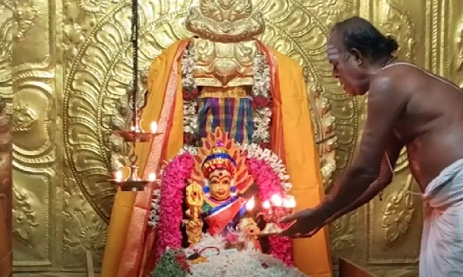 ஆரோக்கியம் அருளும் பச்சூர் சித்தி காளியம்மன் ஆரோக்கியம் அருளும் பச்சூர் சித்தி காளியம்மன்