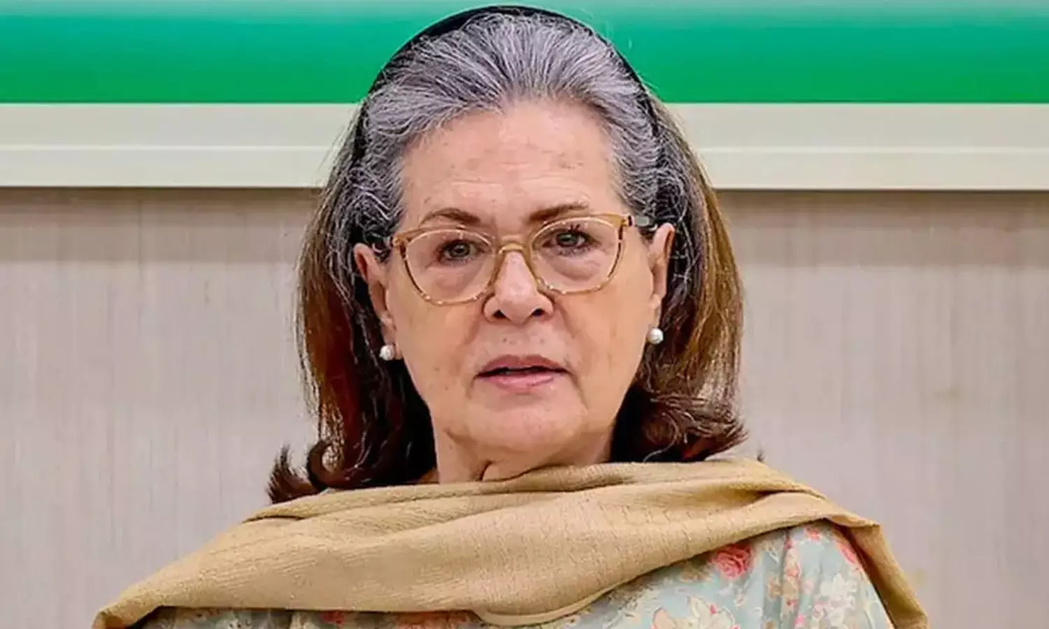 சோனியா காந்தியிடம் இருந்து நேரு கடிதங்களை திரும்பப் பெற சட்ட நடவடிக்கை: மத்திய அரசு தகவல்