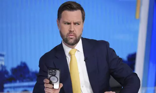 அணு ஆயுதத்தை தயாரிக்க மீண்டும் முயற்சிக்க கூடாது- ஈரானுக்கு அமெரிக்க துணை அதிபர் எச்சரிக்கை