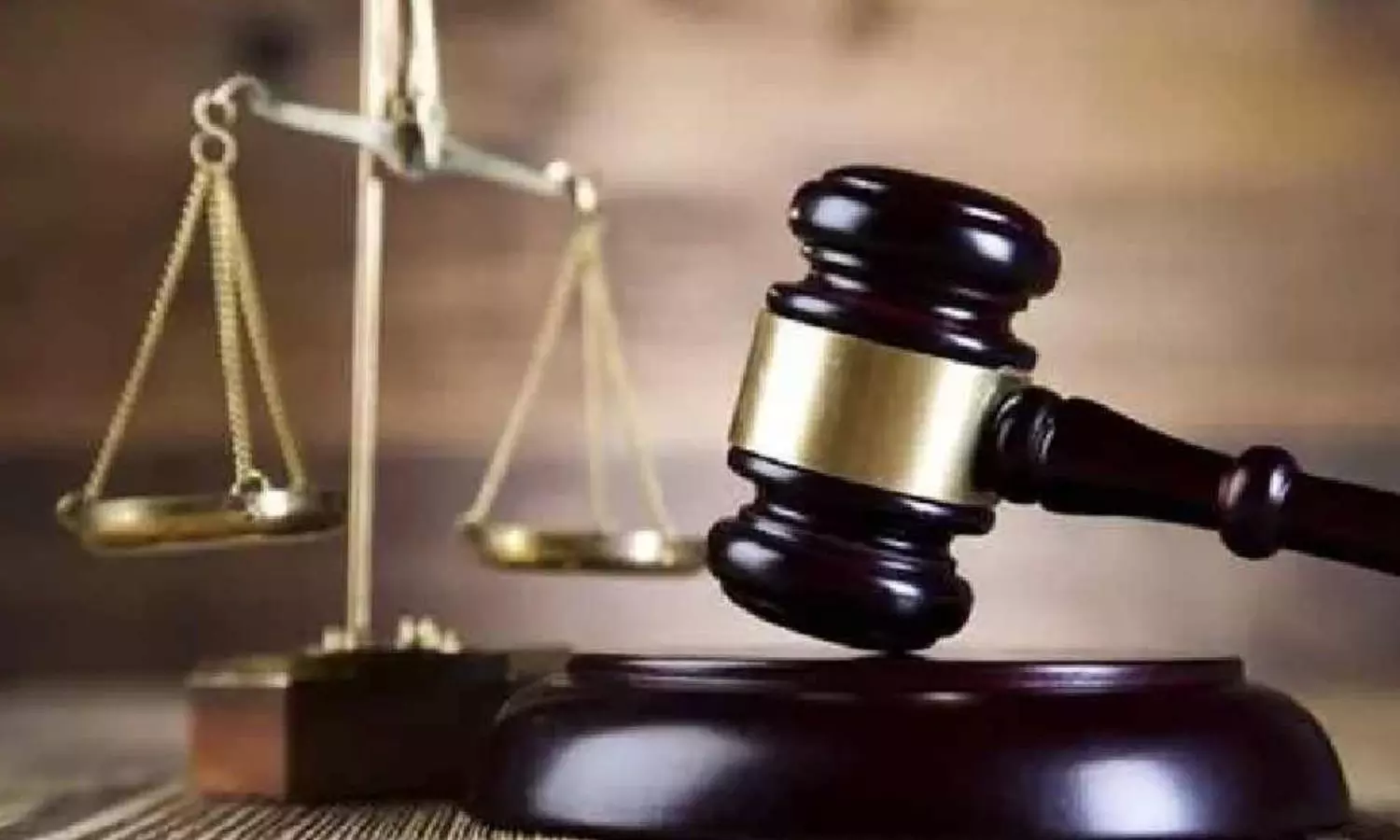 திருமணமான திருநங்கையர்களுக்கும் குடும்ப வன்முறை குறித்து புகார் கொடுக்க உரிமை உண்டு - உயர்நீதிமன்றம்