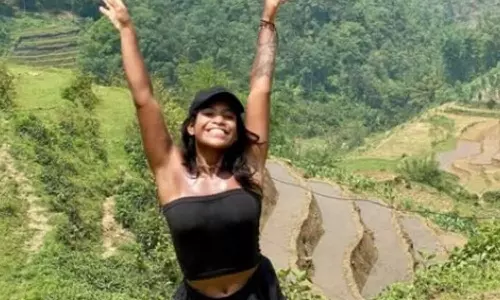 இந்தோனேசியா எரிமலையில் சிக்கி பிரேசில் சுற்றுலா பயணி உயிரிழப்பு