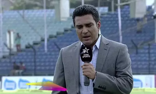 2-வது டெஸ்டில் ஷர்துல் தாகூருக்கு பதிலாக குல்தீப் யாதவை தேர்வு செய்யலாம்- சஞ்சய் மஞ்ரேக்கர்