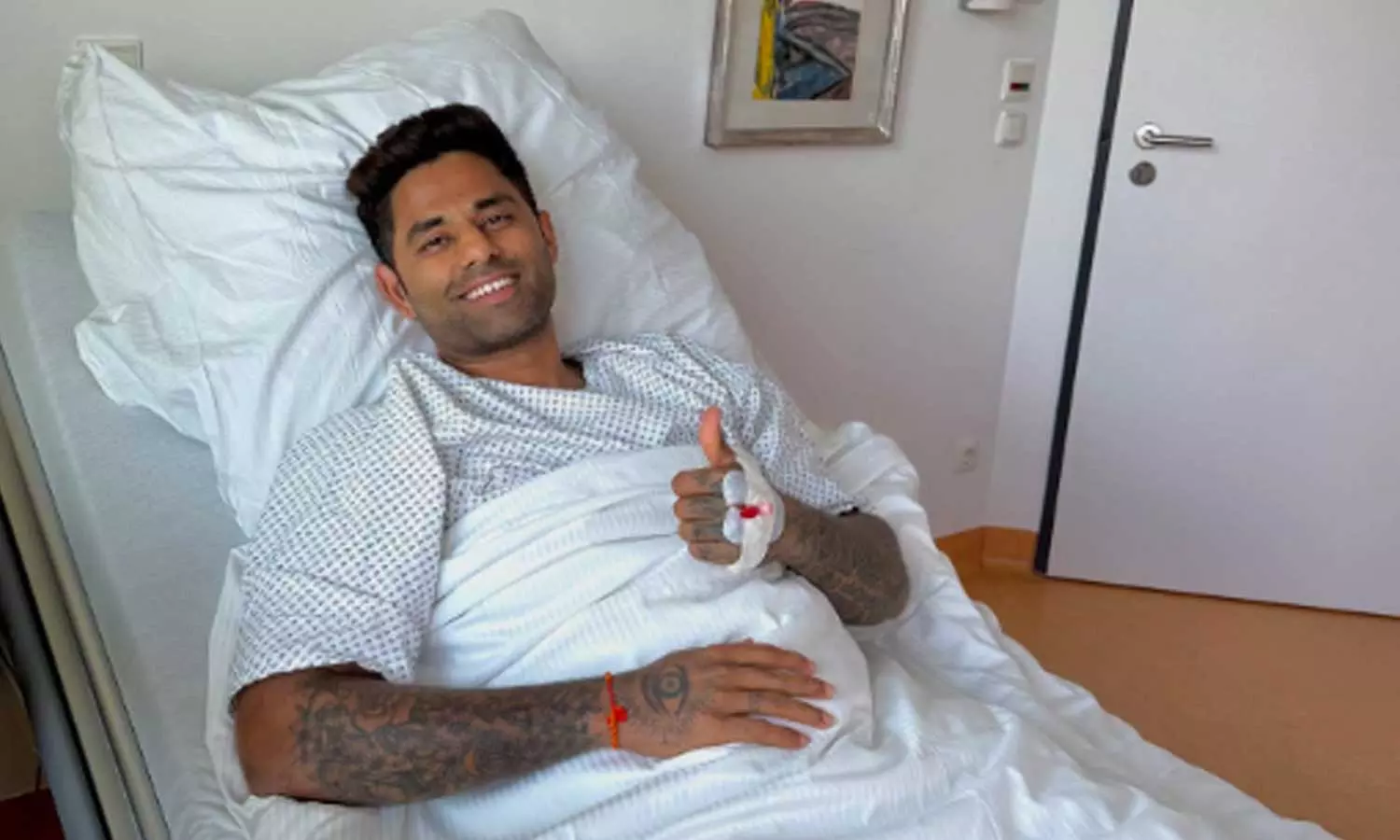 சூர்யகுமார் யாதவ்க்கு அறுவை சிகிச்சை - நலமுடன் இருப்பதாக புகைப்படம் வெளியிட்டு பதிவு
