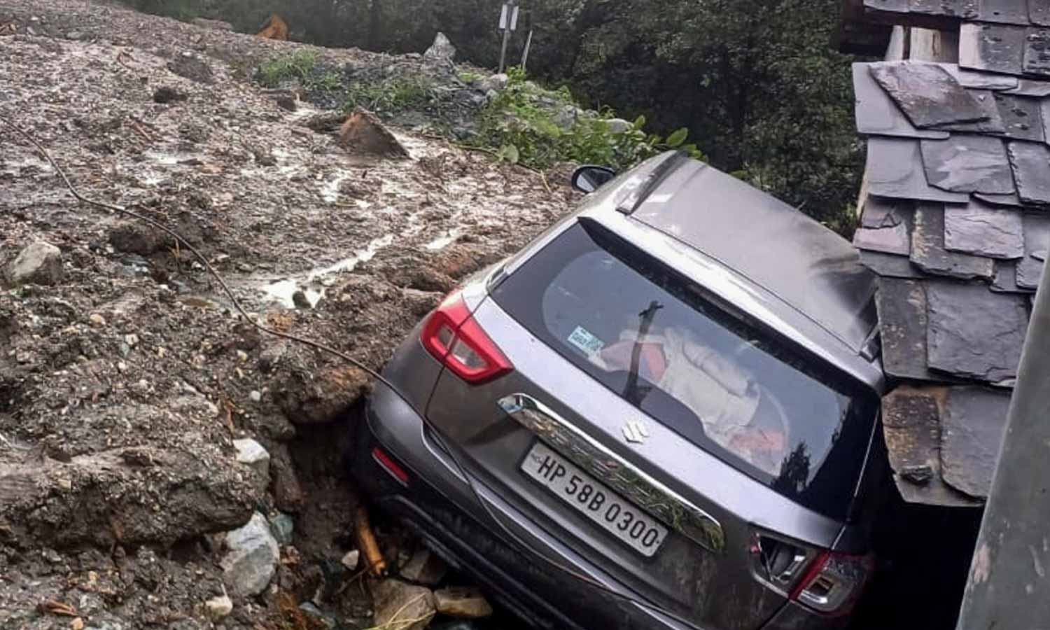 இமாச்சல பிரதேசத்தில் மேக வெடிப்பால் கனமழை- வெள்ளத்தில் சிக்கி 2 பேர் பலி