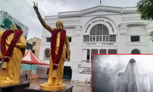 அ.தி.மு.க. தலைமை கழகத்தில் ஆவி புகுந்துவிட்டதாக பரவும் வதந்தி