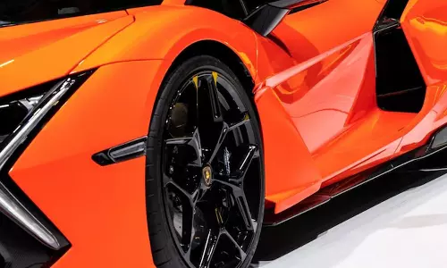 1014Hp பவர் கொண்ட புது லம்போர்கினி ஹைப்பர் கார் - வெளியீடு எப்போ தெரியுமா?