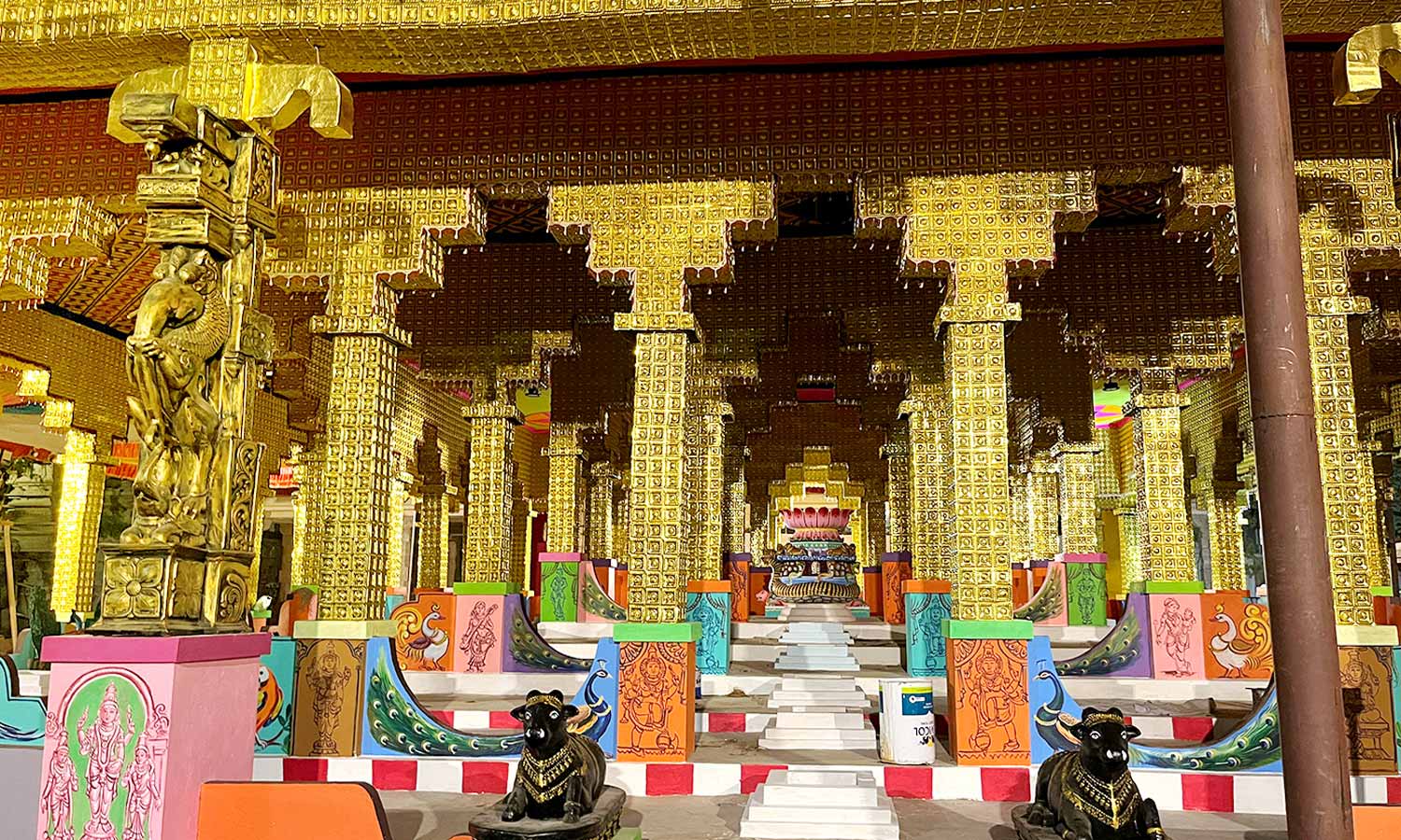 திருச்செந்தூர் கோவிலில் பிரம்மாண்டமாக தயாராகும் யாகசாலைகள்- டிரோன் மூலம் புனிதநீர் தெளிக்க ஏற்பாடு