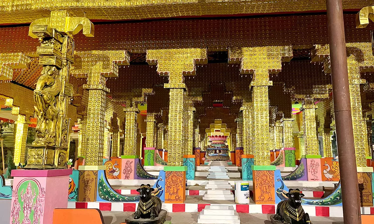 திருச்செந்தூர் கோவிலில் பிரம்மாண்டமாக தயாராகும் யாகசாலைகள்- டிரோன் மூலம் புனிதநீர் தெளிக்க ஏற்பாடு