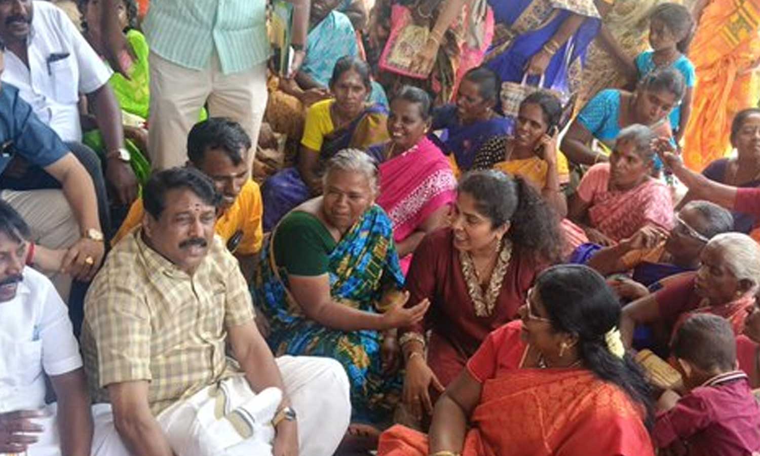 எங்கள் கூட்டணியில் எவ்வித முரண்பாடும் இல்லை- நயினார் நாகேந்திரன் எங்கள் கூட்டணியில் எவ்வித முரண்பாடும் இல்லை- நயினார் நாகேந்திரன்