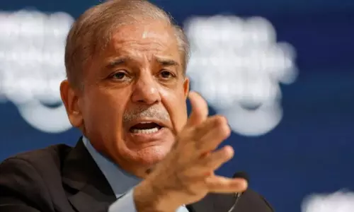 ஆற்றில் சிக்கி ஒரே குடும்பத்தைச் சேர்ந்த 18 பேர் பலி: பாகிஸ்தான் பிரதமர் இரங்கல்