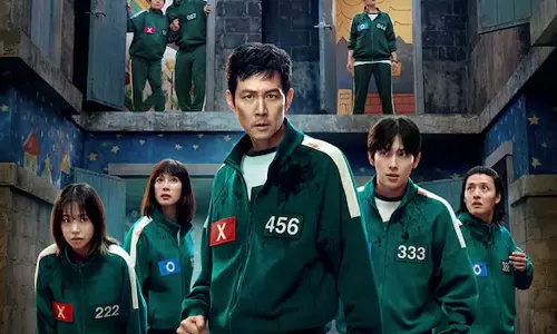 ரசிகர்கள் பெரிதும் எதிர்பார்த்த SQUID GAME தொடரின் கடைசி பாகம் வெளியானது