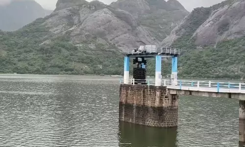 நீர்பிடிப்பு பகுதிகளில் தொடரும் மழை: 110 அடியை எட்டிய ஆழியாறு அணை