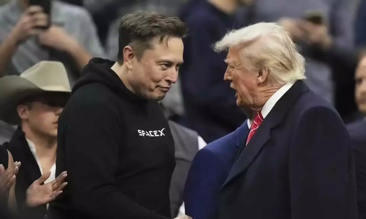 டிரம்பின் வரி மசோதா நிறைவேறினால் புதிய அரசியல் கட்சியை தொடங்குவேன் - எலான் மஸ்க் உறுதி டிரம்பின் வரி மசோதா நிறைவேறினால் புதிய அரசியல் கட்சியை தொடங்குவேன் - எலான் மஸ்க் உறுதி