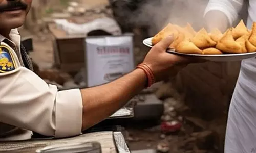 சமோசாவை லஞ்சமாகப் பெற்று, சிறுமி பாலியல் வன்கொடுமை வழக்கை முடித்து வைத்த உ.பி. போலீஸ்