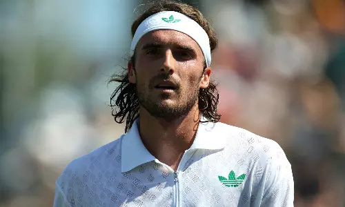 விம்பிள்டன் டென்னிஸ்: முதல் சுற்றில் காயத்தால் விலகிய சிட்சிபாஸ்