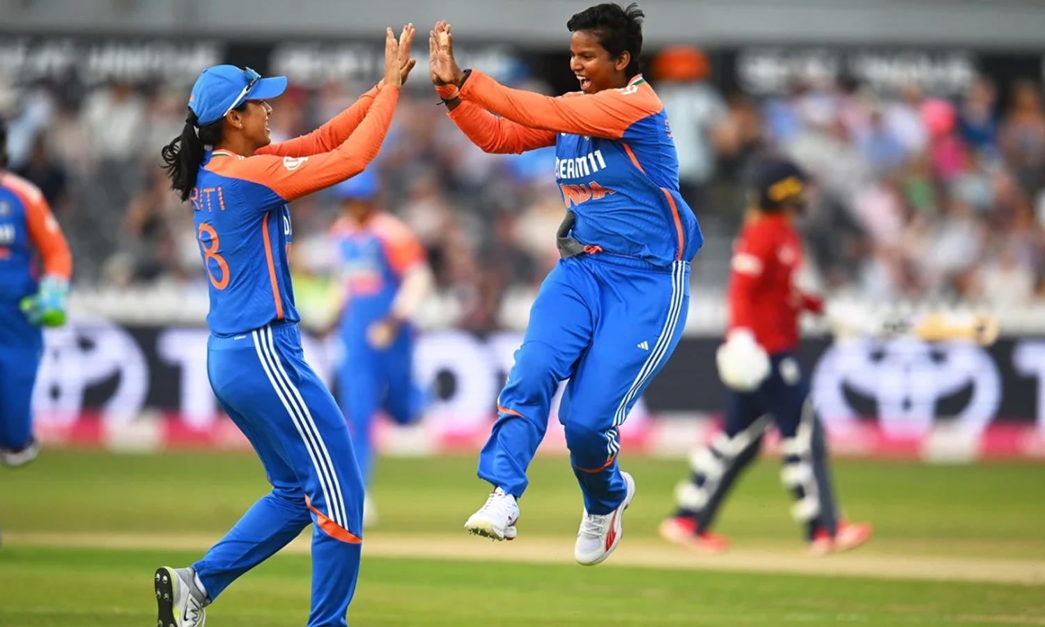 2வது டி20 போட்டி: ஜெமிமா ரோட்ரிக்ஸ், அமன்ஜோத் கவுர் அதிரடியால் இந்தியா வெற்றி