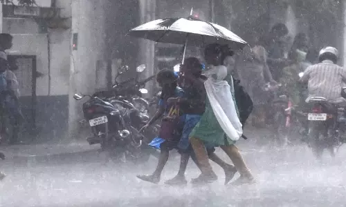 சென்னையில் திடீர் மழை..! மேலும் 2 மணி நேரத்திற்கு மழைக்கு வாய்ப்பு