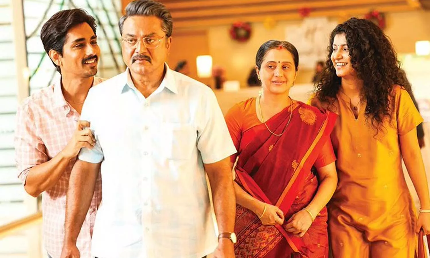 காளிகாம்பாள் கோவிலில் 3 BHK படக்குழுவினர் சாமி தரிசனம்