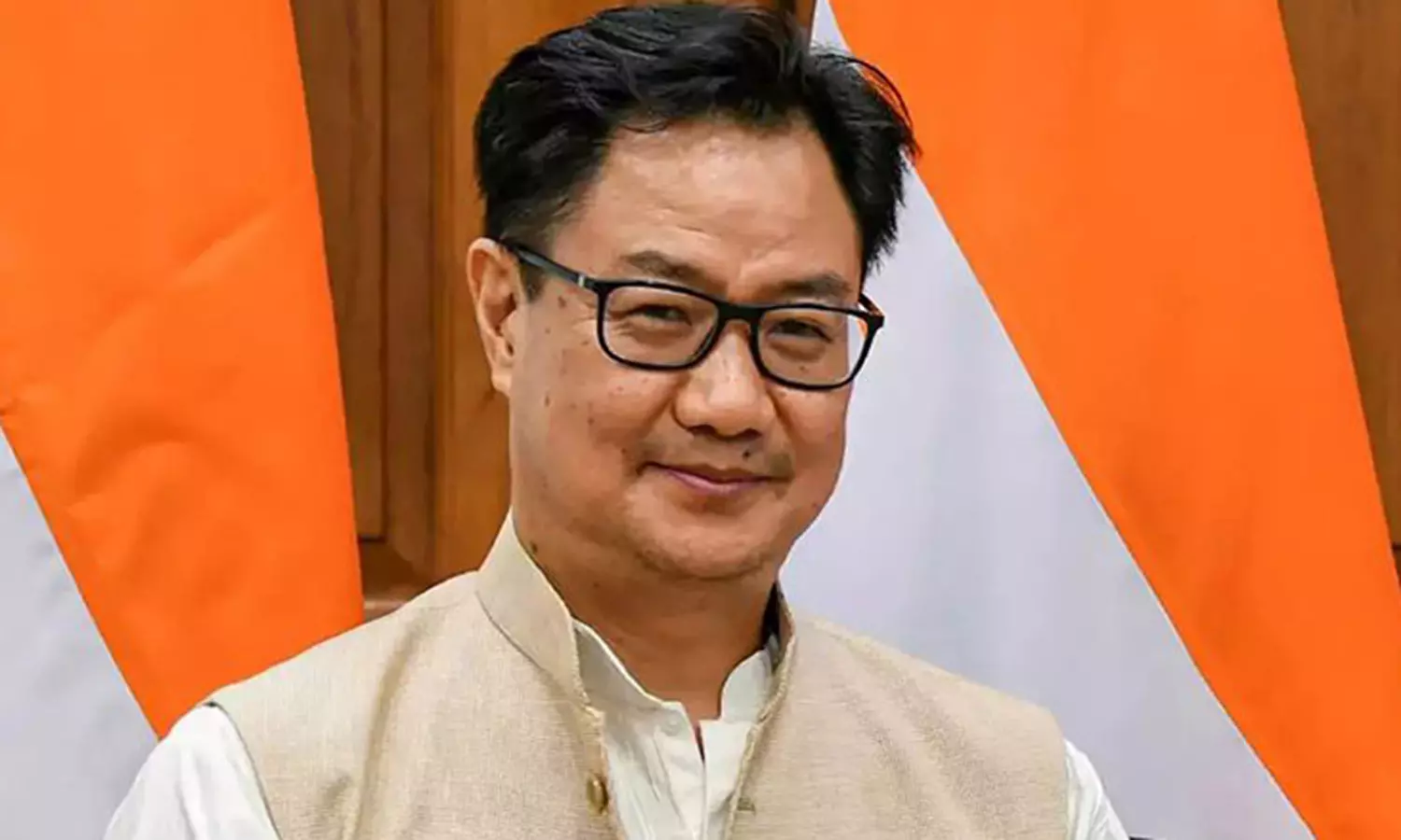 வருகிற 19-ந்தேதி அனைத்துக்கட்சி கூட்டம்- மத்திய அரசு அறிவிப்பு வருகிற 19-ந்தேதி அனைத்துக்கட்சி கூட்டம்- மத்திய அரசு அறிவிப்பு