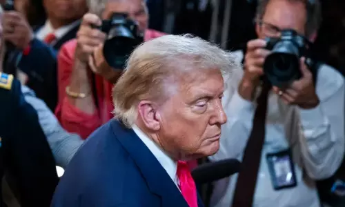 அதிபர் டிரம்பின் வரி மசோதா நிறைவேற்றம்.. காத்திருக்கும் ஆபத்து! - அடுத்து என்ன?