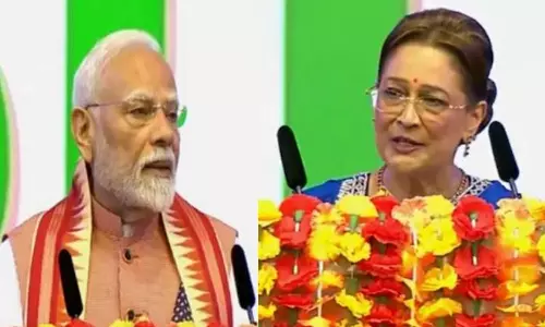 VIDEO: பிரதமர் மோடியின் குஜராத்தி கவிதையை மேற்கோள் காட்டி ஆச்சரியப்படுத்திய டிரினிடாட் பிரதமர்!