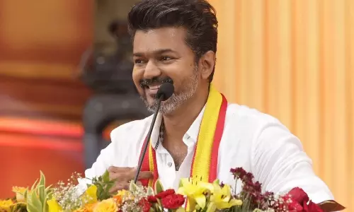 2026 தேர்தல் கூட்டணி குறித்து முடிவெடுக்க விஜய்க்கு முழு அதிகாரம் - த.வெ.க. செயற்குழுக் கூட்டத்தில் தீர்மானம்