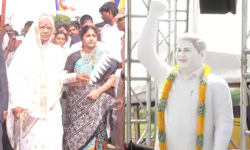 முதலாம் ஆண்டு நினைவுநாள் - ஆம்ஸ்ட்ராங் நினைவிடத்தில் தலைவர்கள் மரியாதை