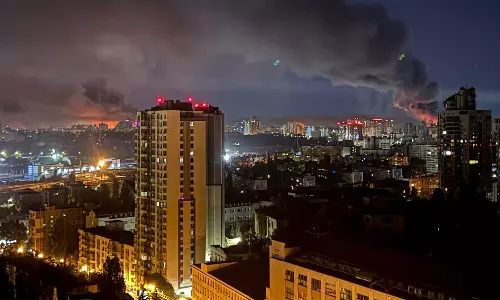 உக்ரைன் மீது இதுவரை இல்லாத அளவிற்கு ட்ரோன் தாக்குதல் நடத்திய ரஷியா