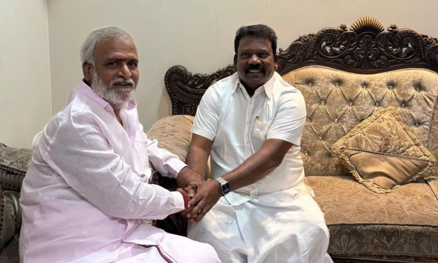 வல்லக்கோட்டை கோவில் விவகாரம்.. செல்வப்பெருந்தகை வீட்டுக்கு சென்று வருத்தம் தெரிவித்த சேகர்பாபு