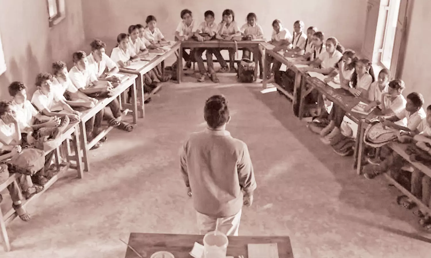 கேரள பள்ளிக்கூடங்களில் இனி கடைசி பெஞ்ச் கிடையாது- மாற்றத்தை ஏற்படுத்திய சினிமா படம்