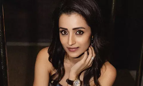 நடிகை திரிஷாவின் லேட்டஸ்ட் க்ளிக்ஸ்...!