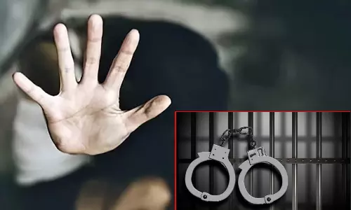 பெங்களூருவில் பெண் கூட்டு பாலியல் வன்கொடுமை- 4 பேர் கைது