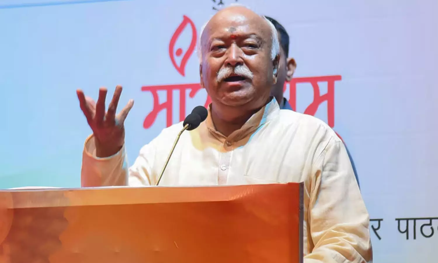 தலைவர்கள் 75 வயதில் ஓய்வு பெற வேண்டும்- மோடியை குறிப்பிட்டு பேசினாரா ஆர்.எஸ்.எஸ். தலைவர்?