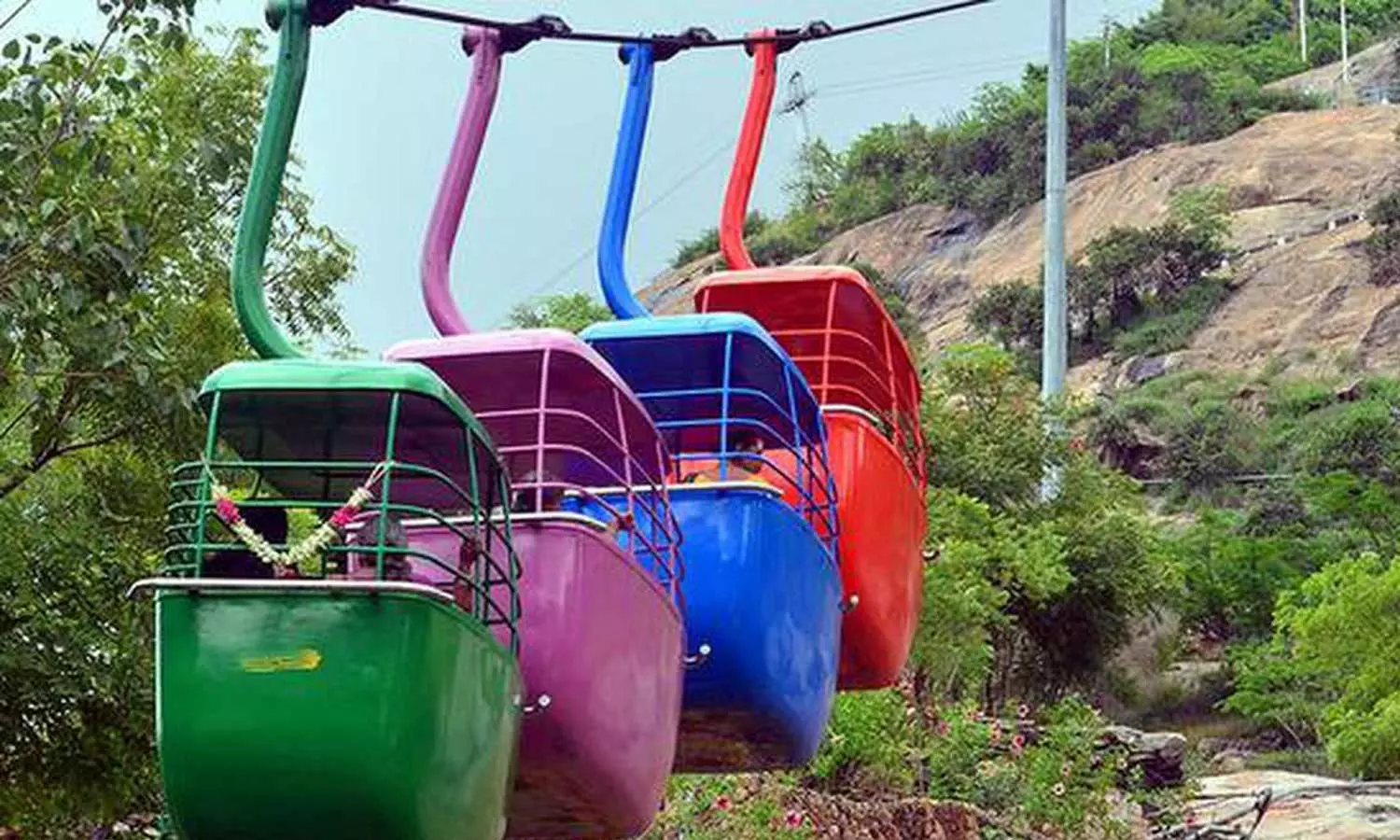 பழனி முருகன் கோவில் ரோப் கார் சேவை 31 நாட்களுக்கு நிறுத்தம்..!