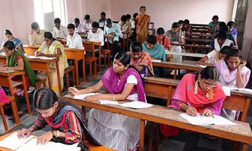 தமிழ்நாடு முழுவதும் இன்று டி.என்.பி.எஸ்.சி. குரூப் 4 தேர்வு நடைபெறுகிறது - 13.89 லட்சம் பேர்  எழுதுகின்றனர்