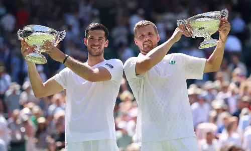 விம்பிள்டன் டென்னிஸ்: ஆண்கள் இரட்டையரில் பிரிட்டன் ஜோடி சாம்பியன்