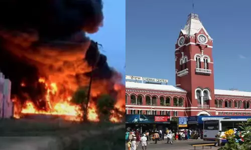 சரக்கு ரெயிலில் தீ விபத்து - சென்ட்ரலில் அவசர உதவி மையம் அமைப்பு