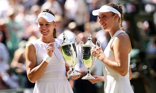 விம்பிள்டன் டென்னிஸ்: பெண்கள் இரட்டையரில் குடராமெட்ரோவா ஜோடி சாம்பியன்