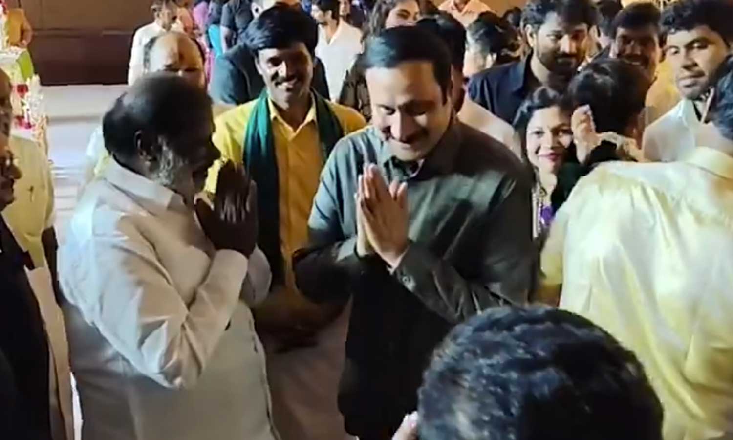 பாமக நிர்வாகி இல்லத் திருமண விழாவுக்கு வந்த அன்புமணியை சந்தித்து பேசிய ஜி.கே.மணி