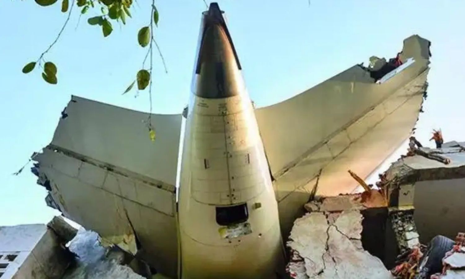 இந்தியாவில் கடந்த 5 ஆண்டுகளில் 65 முறை விமான எஞ்சின் செயலிழப்பு சம்பவங்கள்.. 11 MAYDAY அவசர அழைப்புகள்