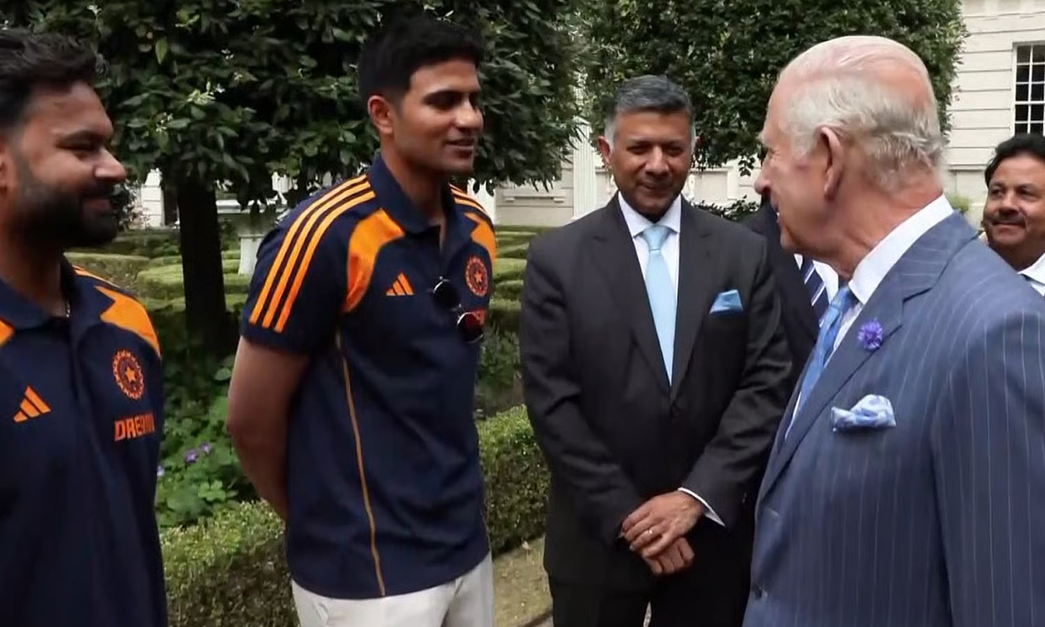 சிராஜ் அவுட் ஆனதை எப்படி உணர்ந்தீர்கள்?: மன்னர் சார்லசுக்கு பதிலளித்த சுப்மன் கில்